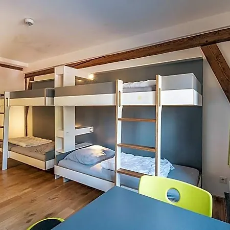 Hostel - Youth *
